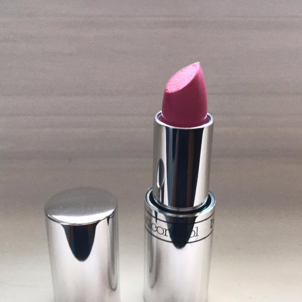 Beauticontrol  Hydra Brilliance  Lipstick: Candy